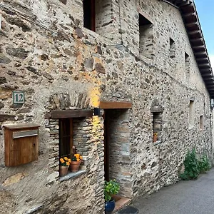 Casa rural Casa Tapiolas Rectoría, Molló