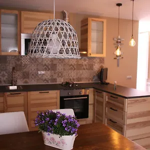 https://la-magnolia-i-lalzina.topcostabravahotels.com